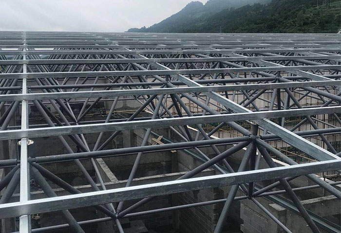 武安仁怀冠英学校艺体楼网架